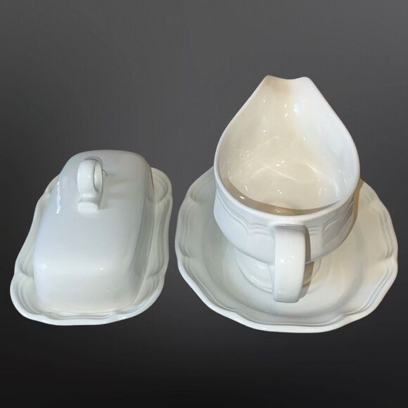 4 PC White Mikasa French Countryside Gravy Boat With Plate & Covered Butter Dish - Picture 8 of 9